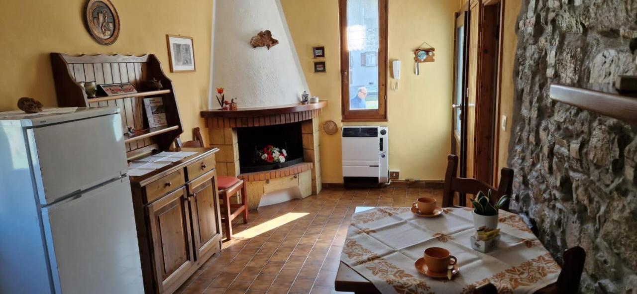 Ferienwohnung Cascina Del Galin Lanzo dʼIntelvi Exterior foto